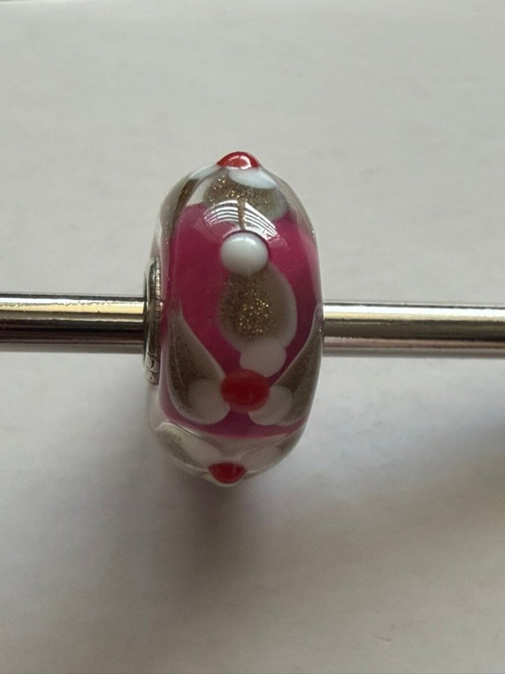 Trollbeads OOAK Unique Bead - Gold/White/Red Flowers on Fucshia